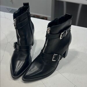 Steve Madden Halle booties